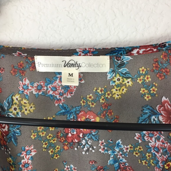 Premium Vanity Collection - Picture 5 of 6